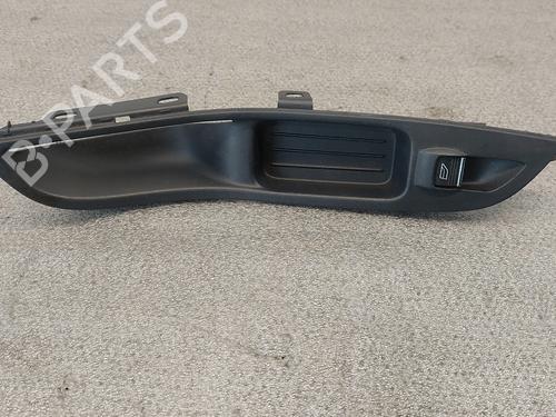 Used Right front window switch Right front window switch FORD FOCUS III Turnier 1.6 TDCi (115 hp) 33960851 33960851