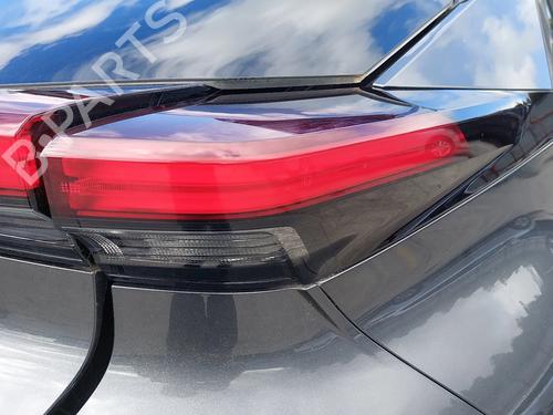 Used Right taillight Right taillight TOYOTA C-HR (_X2_, _H2_) Hybrid (ZYX20) (140 hp) 33981668 33981668