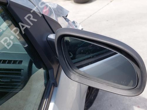 right-mirror-vw-fox-hatchback-5z1-5z3-5z4-2003-2004-2005-2006-2007-2008-2009-2010-2011-2012-2013-2014-2015-34009585 main image