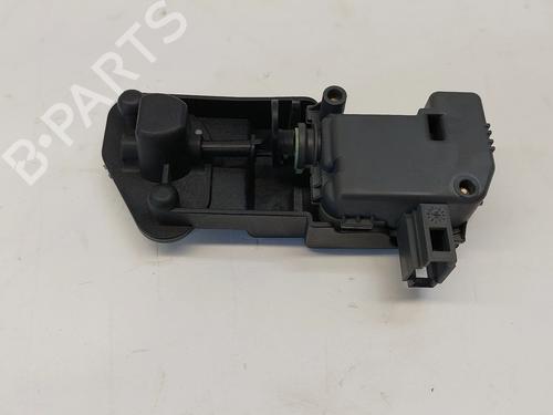 Used Fuel door actuator Fuel door actuator VOLVO S40 II (544) 2.4 (140 hp) 34165886 34165886
