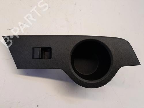 Used Right rear window switch Right rear window switch TOYOTA C-HR (_X2_, _H2_) Hybrid (ZYX20) (140 hp) 34218500 34218500