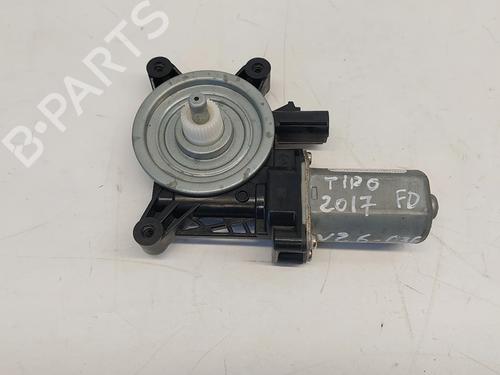 Motor elevalunas delantero derecho Motor elevalunas delantero derecho FIAT TIPO Estate (356_, 357_) 1.6 Multijet (357WXG1) (131 hp) 34522570 34522570