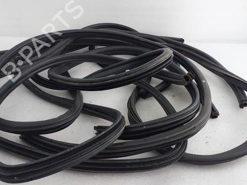 Used Rubber door seal Rubber door seal BMW 1 (E87) 118 i (143 hp) 34703755 34703755
