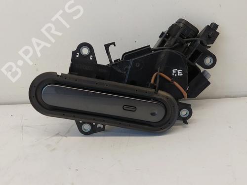 Used Front left exterior door handle Front left exterior door handle TOYOTA C-HR (_X2_, _H2_) Hybrid (ZYX20) (140 hp) 34736904 34736904