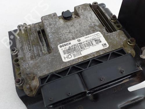 Centralina do motor Centralina do motor OPEL ZAFIRA / ZAFIRA FAMILY B (A05) 1.9 CDTI (M75) (120 hp) 35795253 35795253