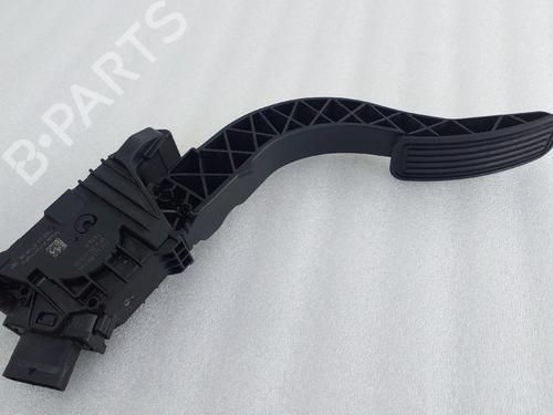 Pedal für Pedal TESLA MODEL Y (5YJY) Long Range All-wheel Drive (514 hp) 35899194 35899194