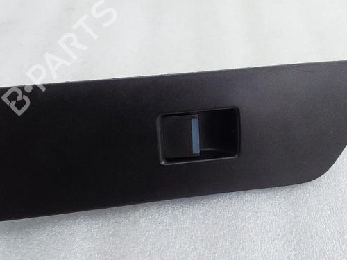 Used Right front window switch Right front window switch LAND ROVER RANGE ROVER EVOQUE (L538) 2.2 D (150 hp) 35932843 35932843