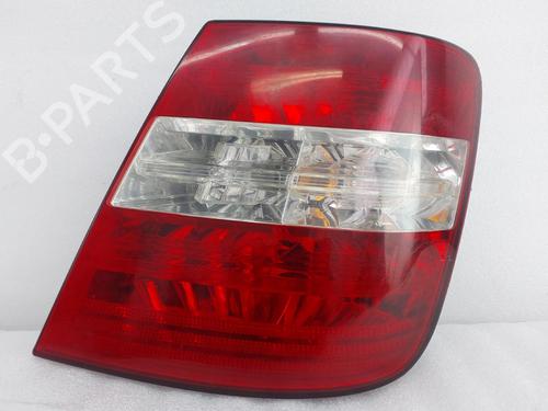Używane Lampa tylna prawa Lampa tylna prawa FIAT STILO (192_) 1.6 16V (192_XB1A) (103 hp) 35981003 35981003