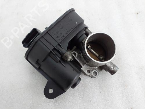 corpo-farfallato-citroen-c4-cactus-2014-36051666 main image