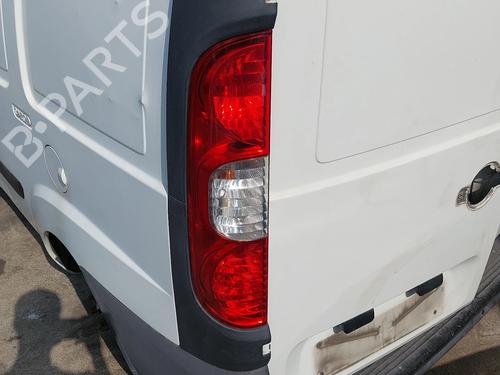 Farolim esquerdo Farolim esquerdo FIAT DOBLO Box Body/MPV (223_) 1.3 D Multijet (75 hp) 36158320 36158320