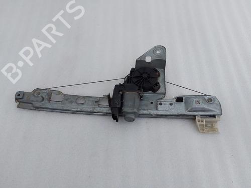 Elevalunas trasero derecho Elevalunas trasero derecho RENAULT MEGANE II (BM0/1_, CM0/1_) 1.5 dCi (BM1E, CM1E) (106 hp) 36221109 36221109