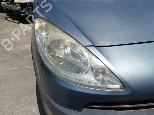 right-headlight-peugeot-1007-km_-2005-36274693 main image