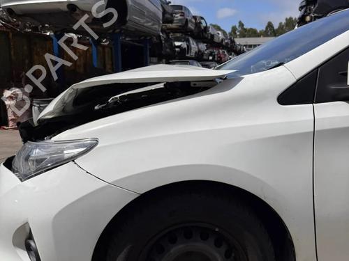 Used Left front fenders Left front fenders TOYOTA AURIS VAN Hatchback Van (_E18_) 1.4 D-4D (NDE180_) (90 hp) 36357318 36357318