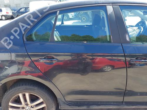Dør høyre bak Dør høyre bak VW JETTA III (1K2) 1.9 TDI (105 hp) 36420226 36420226