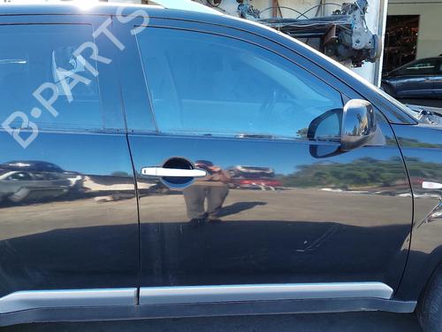 right-front-door-mitsubishi-outlander-ii-cw_w-2005-2006-2007-2008-2009-2010-2011-2012-36459027 main image