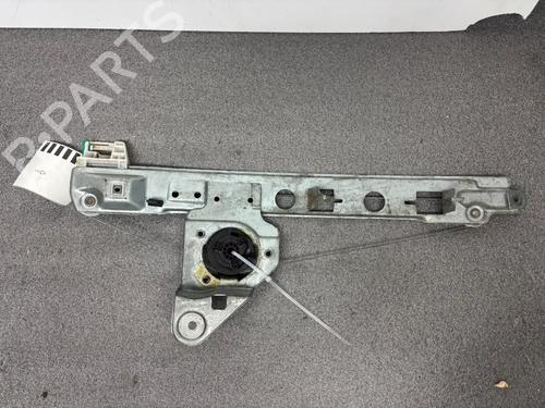 Rudehejsemekanisme Højre bagtil Rudehejsemekanisme Højre bagtil RENAULT MEGANE II (BM0/1_, CM0/1_) [2001-2012] 26464801 26464801