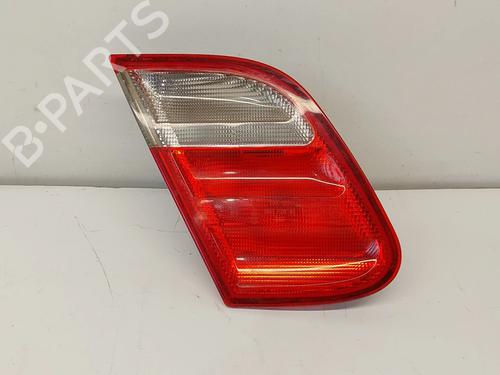 Venstre baglygte bagklap Venstre baglygte bagklap MERCEDES-BENZ CLK (C208) CLK 320 (208.365) (218 hp) 36540492 36540492