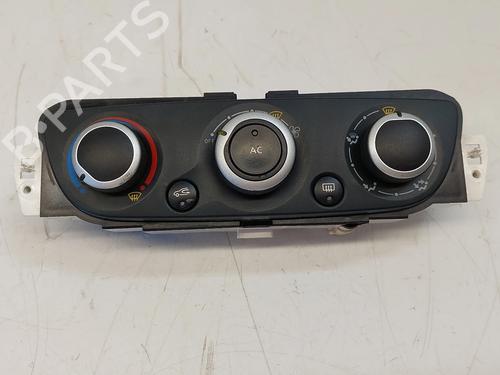 climate-control-renault-megane-iii-hatchback-bz01_-b3_-2008-36568098 main image