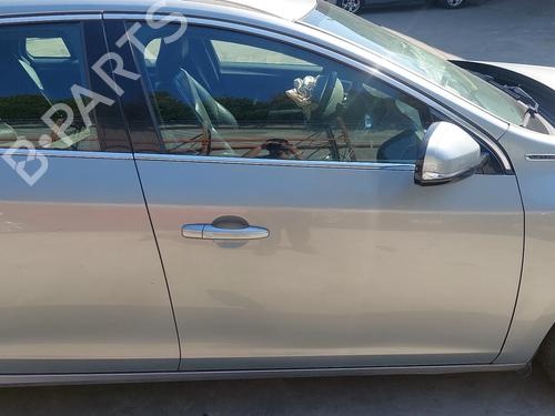 Used Right front door Right front door VOLVO V60 I (155) D6 Hybrid AWD (280 hp) 36646585 36646585