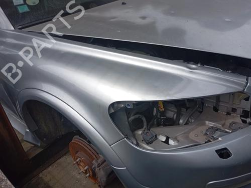 Forskærm Højre Forskærm Højre VOLVO C30 (533) T5 (220 hp) 36810278 36810278