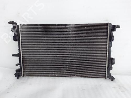 Used Water radiator Water radiator 37004577 37004577