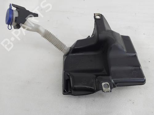 Used Windscreen washer tank Windscreen washer tank 37025921 37025921