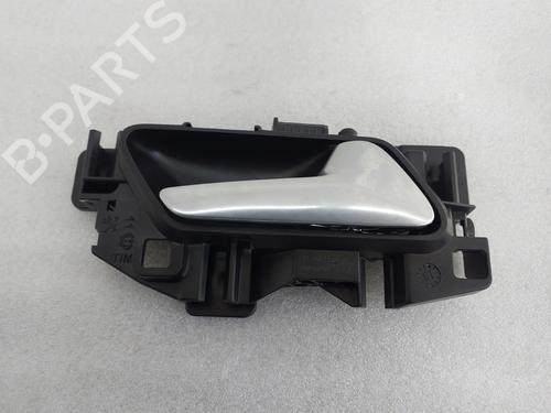 Højre bagtil invendig håndtag Højre bagtil invendig håndtag PEUGEOT 3008 II SUV (MC_, MR_, MJ_, M4_) 1.2 THP/ PureTech 130 (MRHNSM, MRHNSU, MRHNSJ, MRHNYW,... (131 hp) 37031852 37031852