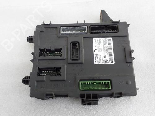 Zekeringkast Zekeringkast RENAULT MEGANE IV Hatchback (B9A/M/N_) 1.5 dCi 110 (B9A3) (110 hp) 37071135 37071135
