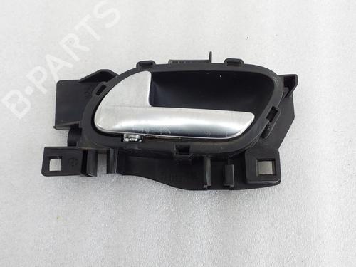 Used Front left interior door handle Front left interior door handle 37155836 37155836