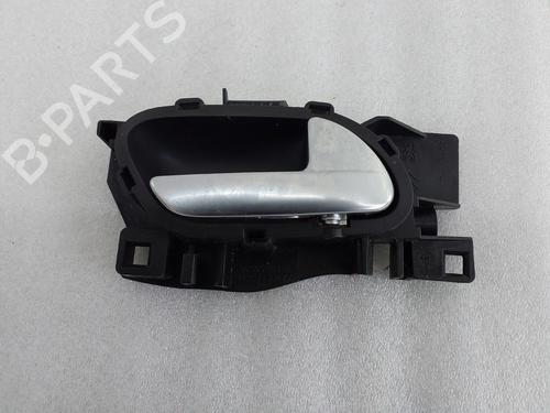 Used Rear right interior door handle Rear right interior door handle 37160190 37160190