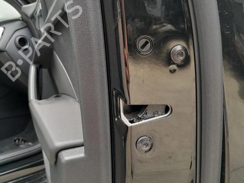 Cerradura puerta delantera derecha Cerradura puerta delantera derecha AUDI A3 Sportback (8YA, 8YF) 30 TFSI (110 hp) 37423241 37423241