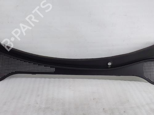Griglia sotto parabrezza Griglia sotto parabrezza RENAULT CLIO III (BR0/1, CR0/1) 1.2 16V Hi-Flex (BR1U, CR1U) (75 hp) 37446998 37446998