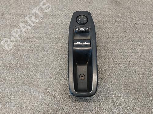 Venstre fortil elrude kontakt Venstre fortil elrude kontakt PEUGEOT 208 I (CA_, CC_) 1.0 VTi (68 hp) 37463500 37463500