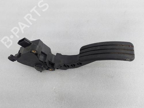 Pedal Pedal RENAULT MEGANE III Hatchback (BZ0/1_, B3_) 1.5 dCi (BZ1G, BZ1W, BZ0R) (95 hp) 37633527 37633527