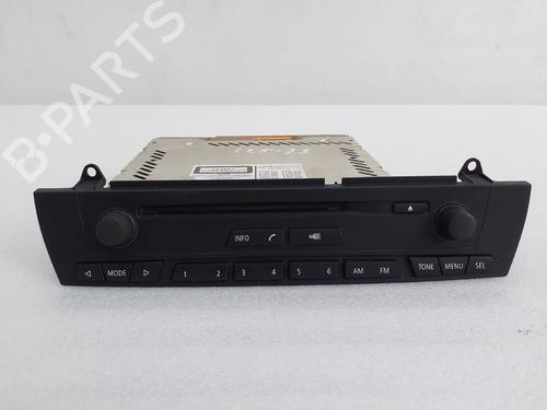 Used Radio Radio 37671805 37671805