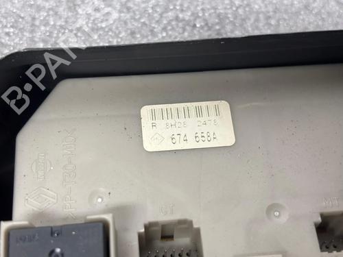 Fuse box RENAULT CLIO III (BR0/1, CR0/1) 1.2 16V (BR02, BR0J, BR11, CR02, CR0J, CR11) | BP37802349E1 - Image 4