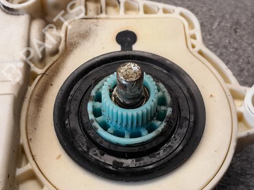Right front window motor AUDI A6 C6 Avant (4F5) 2.7 TDI | BP38014153E20 - Image 2