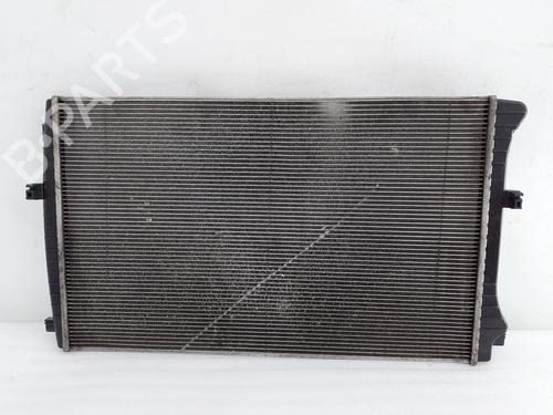 Used Water radiator Water radiator VW GOLF VII (5G1, BQ1, BE1, BE2) 2.0 TDI (150 hp) 38086877 38086877