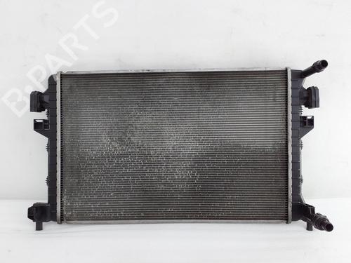 Used Water radiator Water radiator VW GOLF VII (5G1, BQ1, BE1, BE2) 2.0 TDI (150 hp) 38086878 38086878