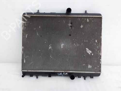 Used Water radiator Water radiator 38225512 38225512
