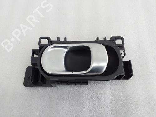 Used Front right interior door handle Front right interior door handle 38233562 38233562