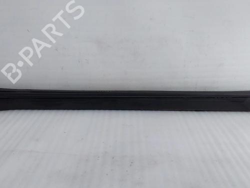 Used Right sideskirt Right sideskirt 38339522 38339522