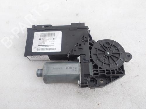 Moteur de lève-vitre arrière droit Moteur de lève-vitre arrière droit 38339824 38339824