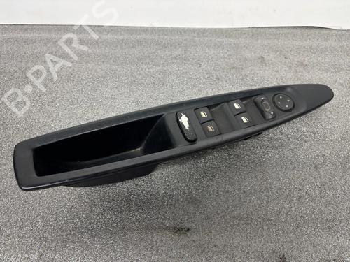 Used Left front window switch Left front window switch 38488190 38488190