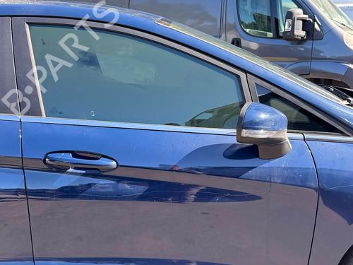 Used Right front door Right front door 38701663 38701663