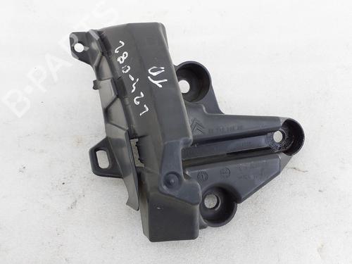 Used Rear bumper bracket Rear bumper bracket 38955097 38955097