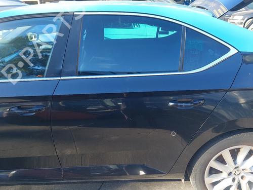 Used Left rear door Left rear door 39209130 39209130