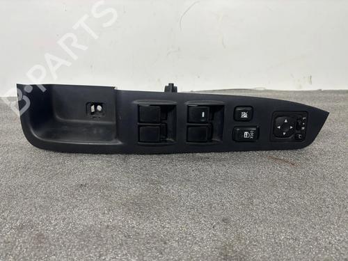 Used Left front window switch Left front window switch 39411607 39411607