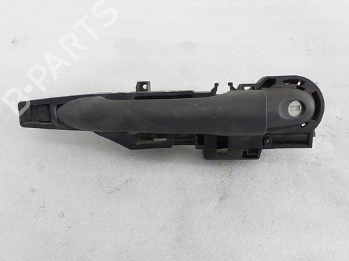 Used Front left exterior door handle Front left exterior door handle 39471472 39471472