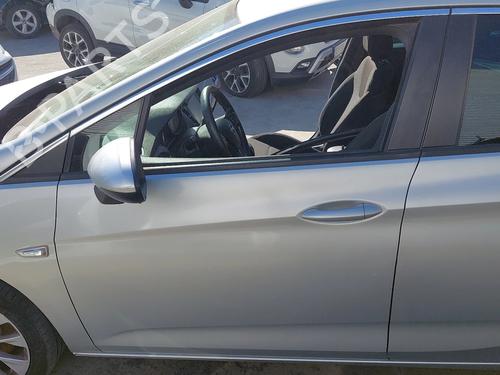 Used Left front door Left front door 39475742 39475742